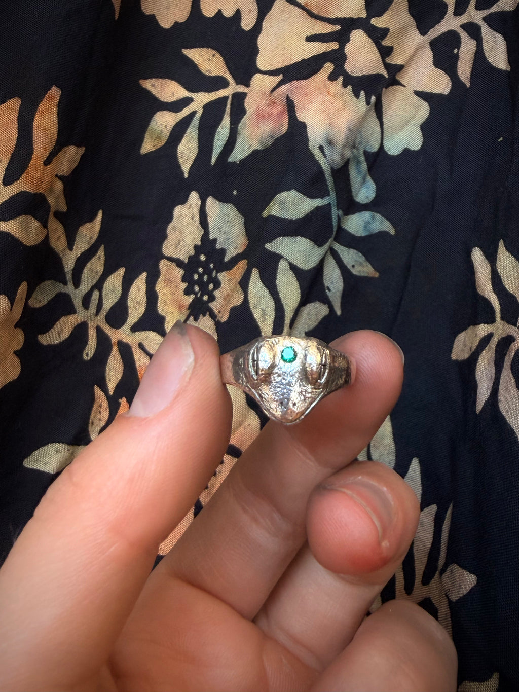Enlightened Frog Ring with Emerald Stone